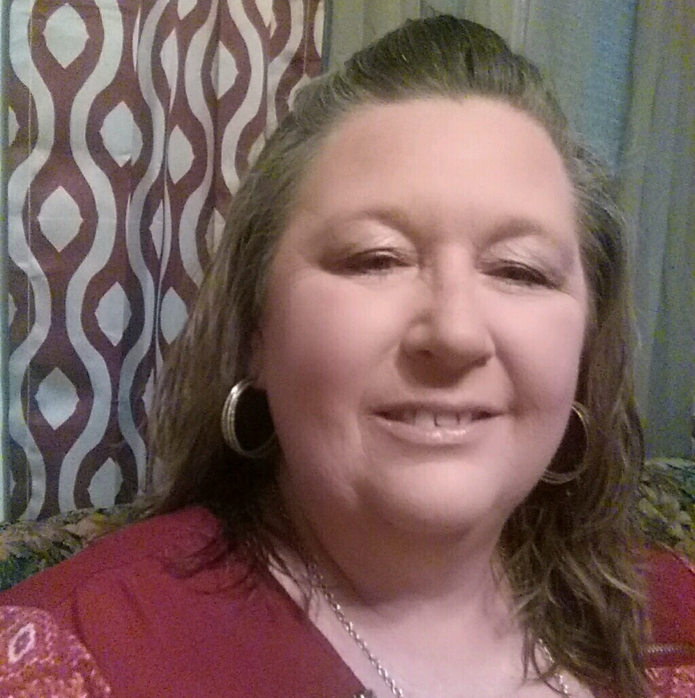 Meet your Posher, Deedee